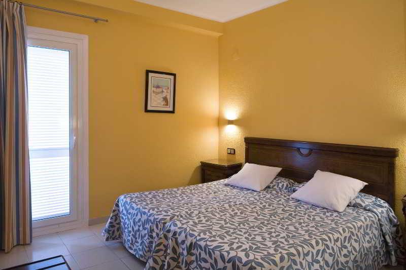 Rovira 3*