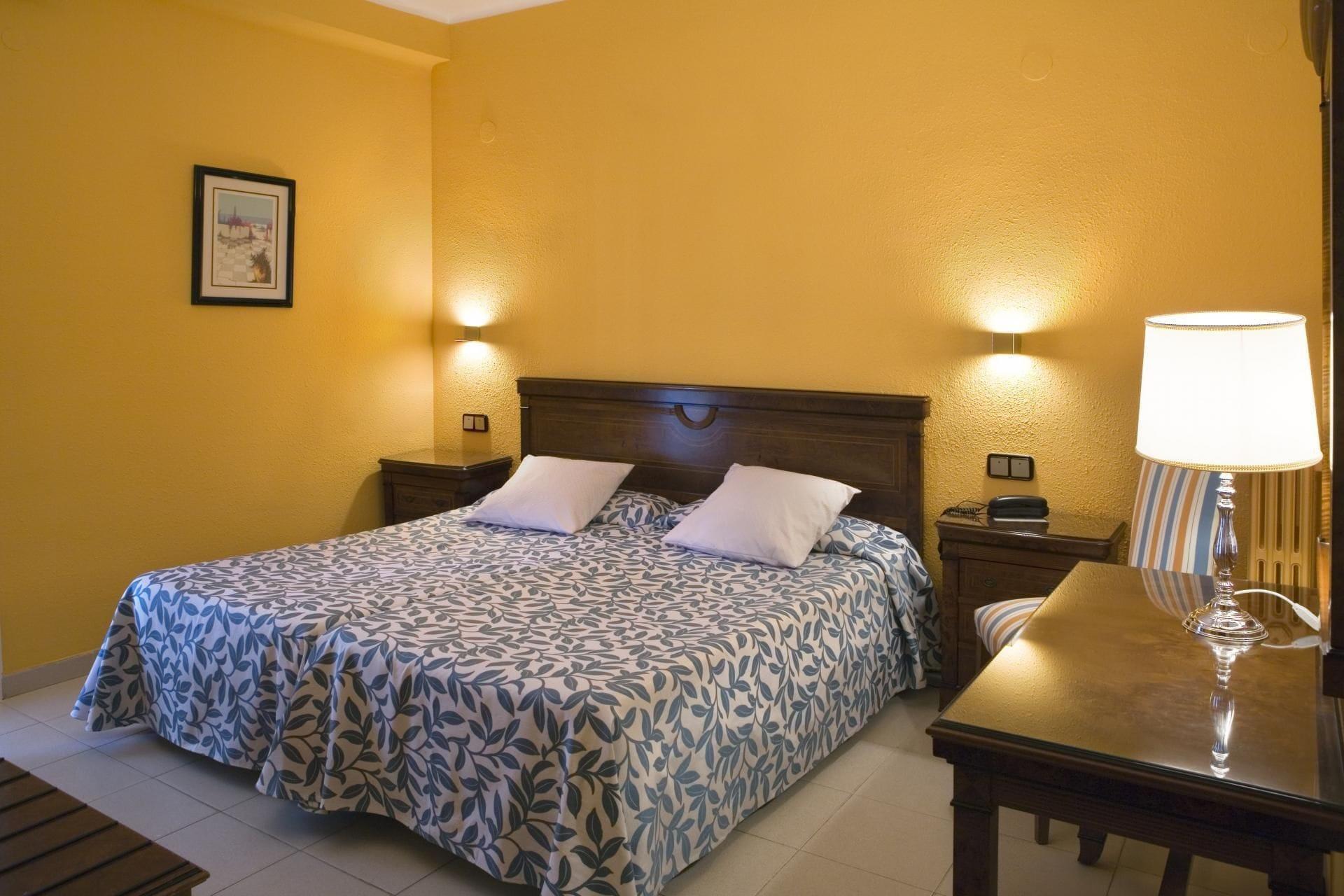 Rovira Hotel 3*
